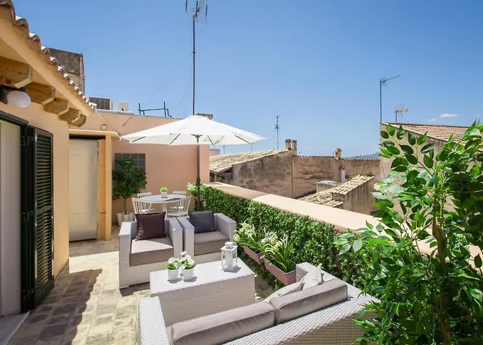 Residence by G Confraria de Sant Miquel